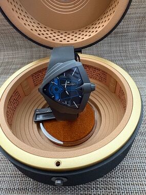 Hamilton Ventura Black XXL Bright DUNE Special Edition H24614330 Black Watch